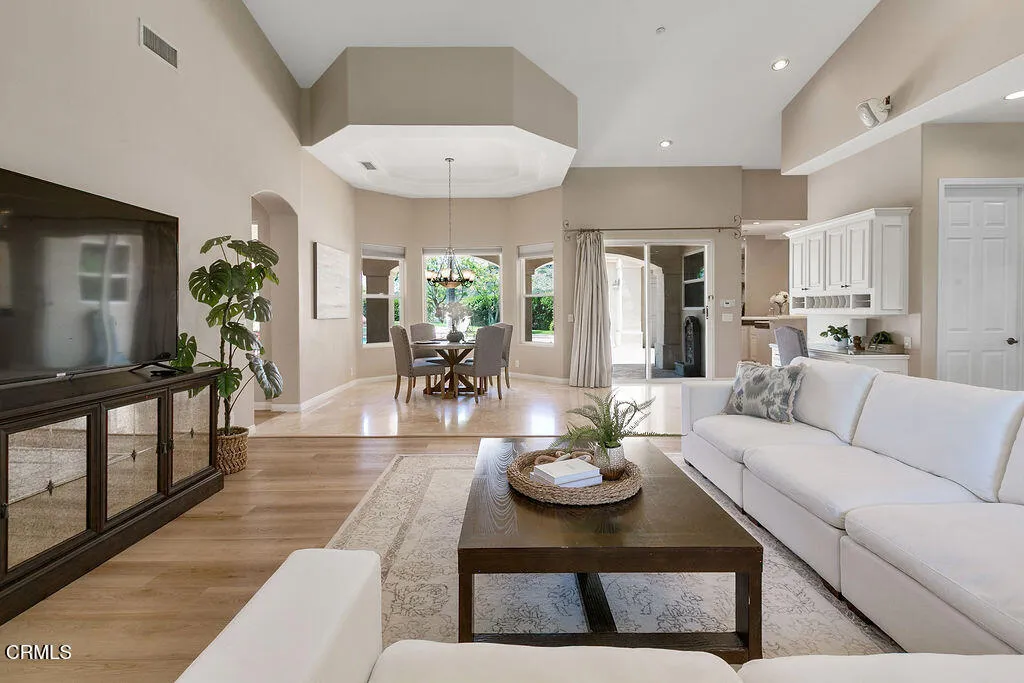 2625 Marvella Court, Camarillo, California 93012 home-pic-37