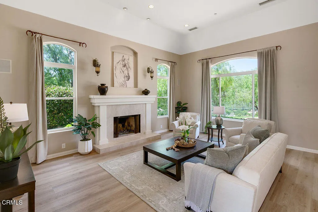2625 Marvella Court, Camarillo, California 93012 home-pic-10