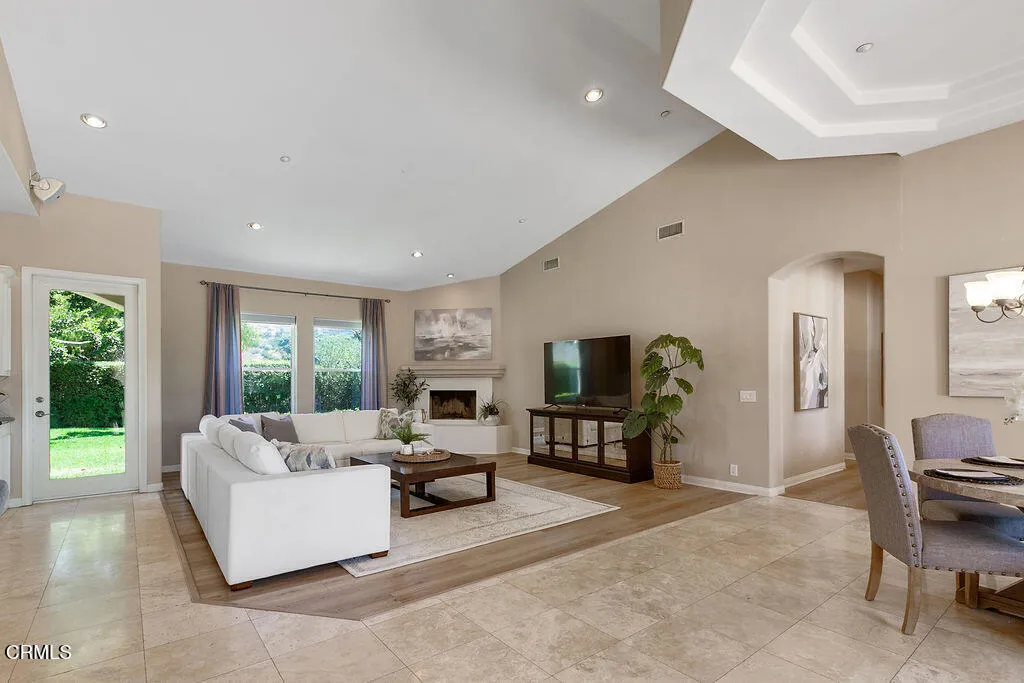 2625 Marvella Court, Camarillo, California 93012 home-pic-31
