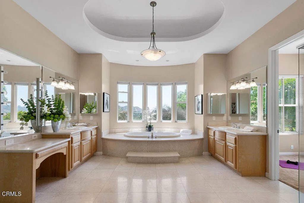 2625 Marvella Court, Camarillo, California 93012 home-pic-45