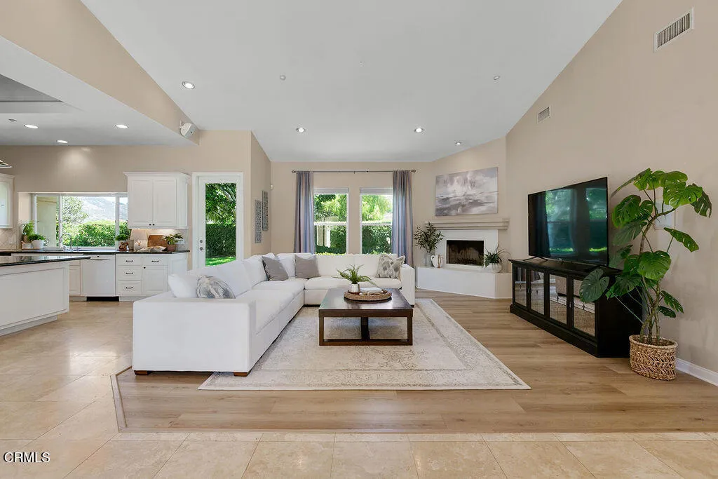 2625 Marvella Court, Camarillo, California 93012 home-pic-34