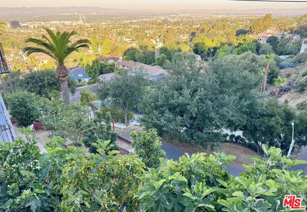 1 Skyline Drive, Burbank, California 91501 home-pic-17