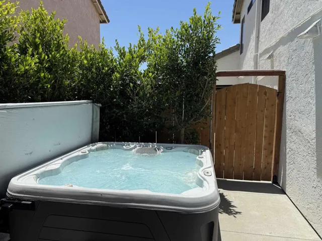 3802 Carnegie Drive, Oceanside, California 92056