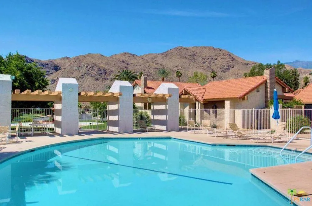 2350 E Miramonte Cir Circle E, Palm Springs, California 92264, 2 Bedrooms Bedrooms, ,2 BathroomsBathrooms,Residential Lease,For Rent,Miramonte Cir,219132466DA