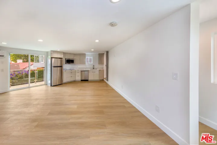 2141 Kerwood Avenue, Los Angeles, California 90025