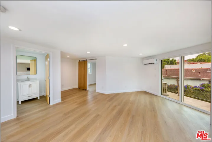 2141 Kerwood Avenue, Los Angeles, California 90025