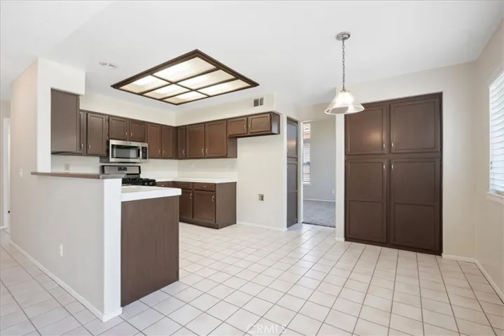 437 Debra Ann Drive, Fallbrook, California 92028
