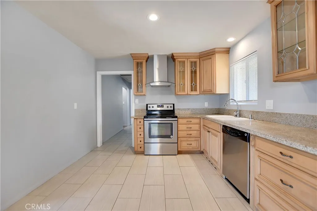 28296 Oregon Place, Menifee, California 92587 home-pic-9