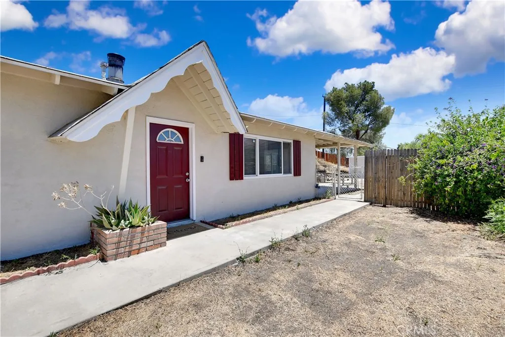 28296 Oregon Place, Menifee, California 92587 home-pic-3