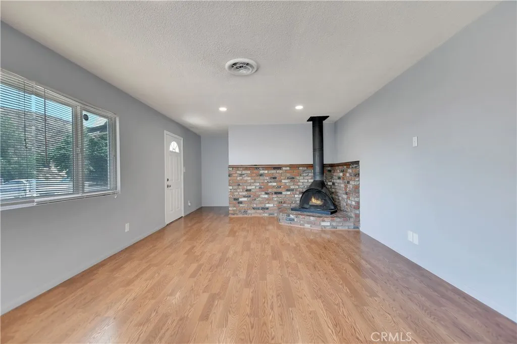 28296 Oregon Place, Menifee, California 92587 home-pic-6