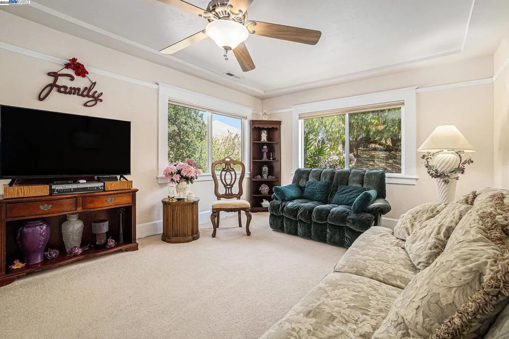 5799 Nortonville, Pittsburg, California 94565 home-pic-11