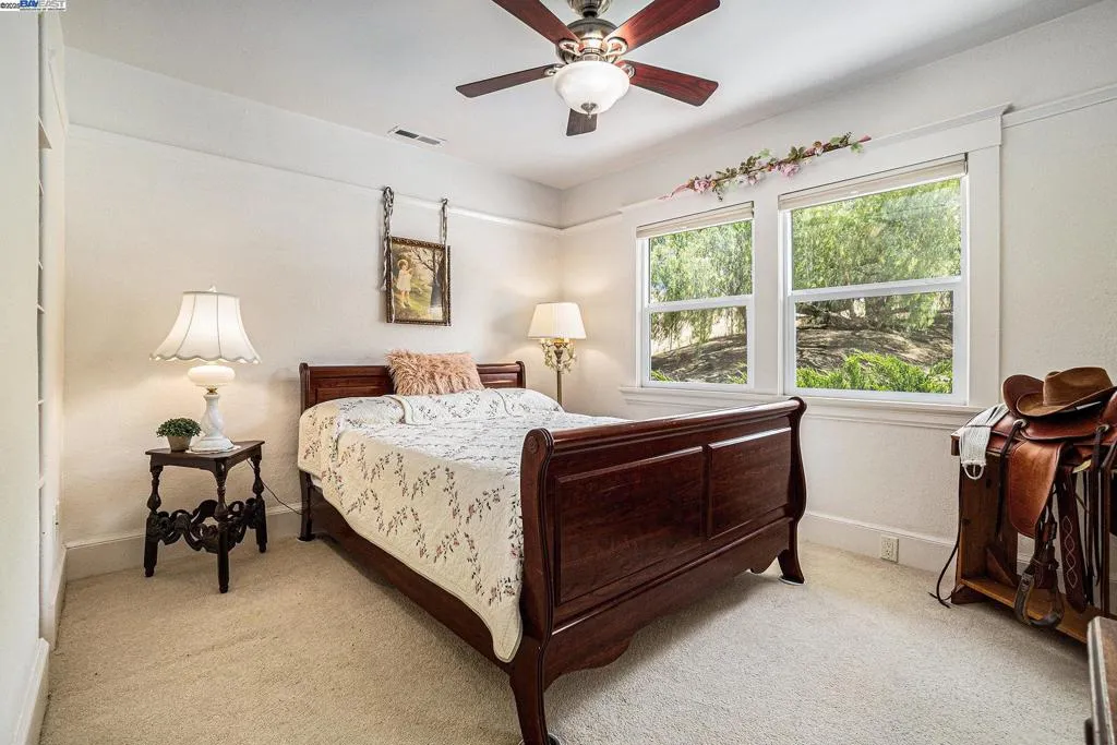 5799 Nortonville, Pittsburg, California 94565 home-pic-26