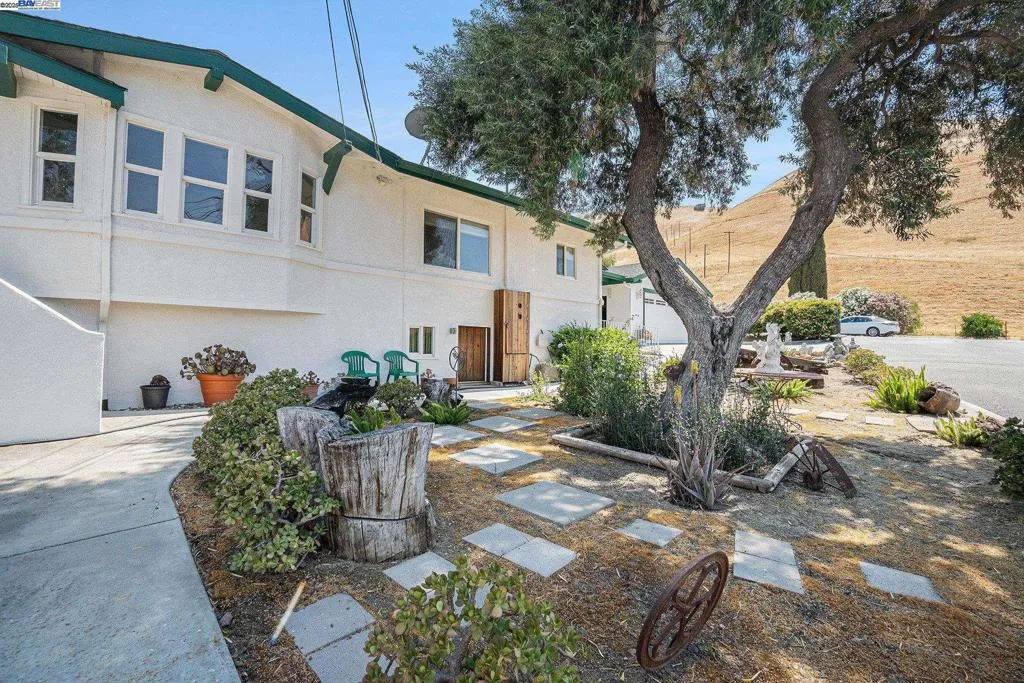 5799 Nortonville, Pittsburg, California 94565 home-pic-5