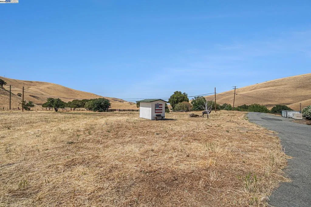 5799 Nortonville, Pittsburg, California 94565 home-pic-41