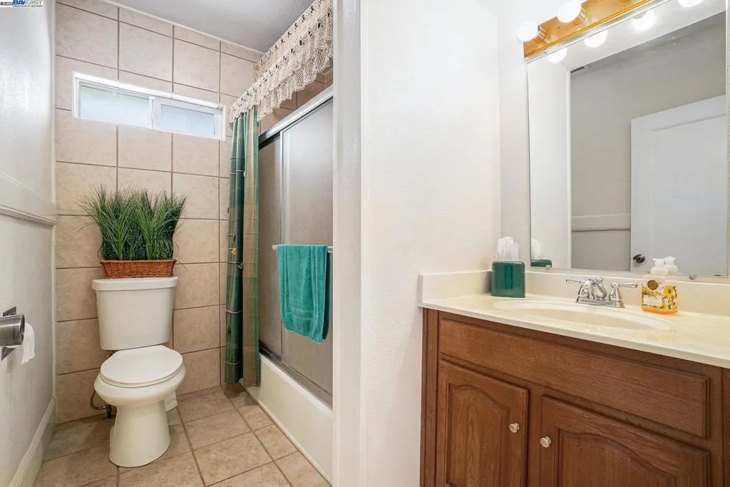 5799 Nortonville, Pittsburg, California 94565 home-pic-28