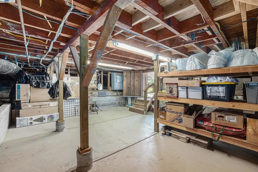 5799 Nortonville, Pittsburg, California 94565 home-pic-30