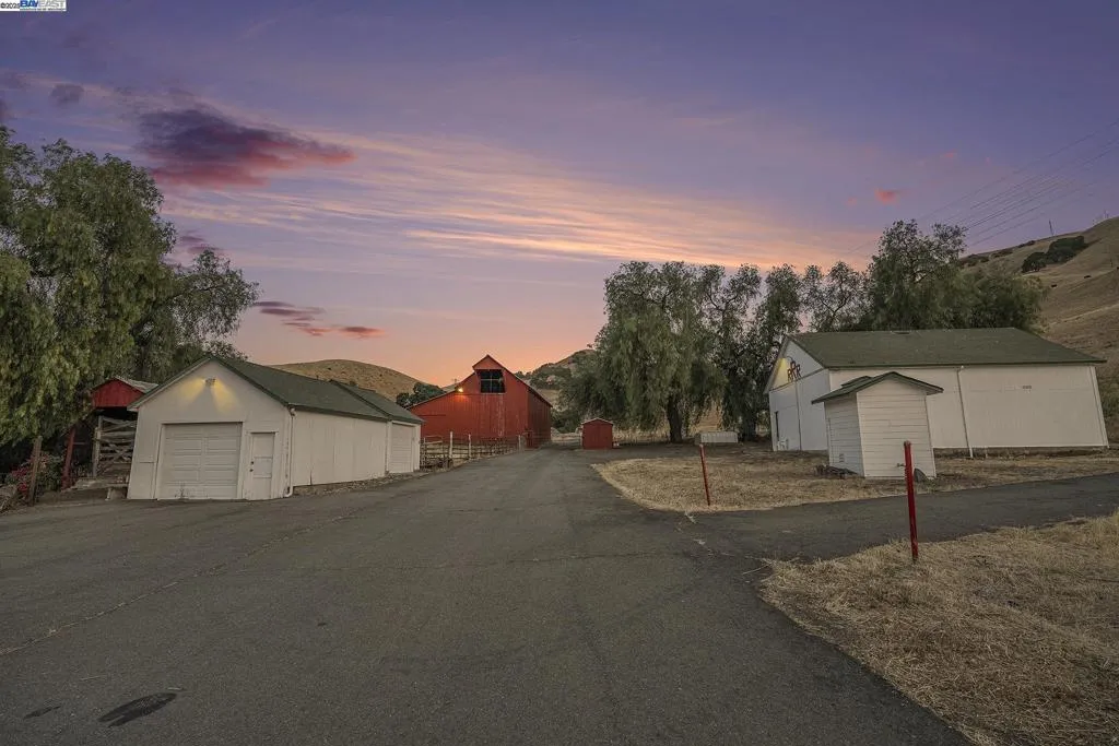 5799 Nortonville, Pittsburg, California 94565 home-pic-56