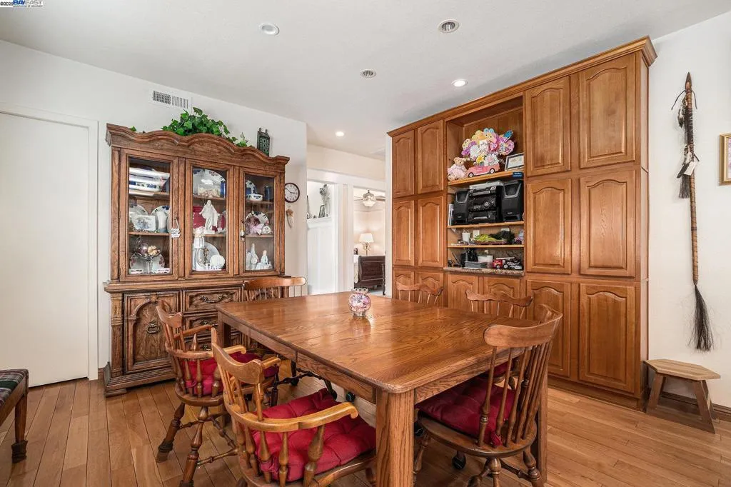 5799 Nortonville, Pittsburg, California 94565 home-pic-15