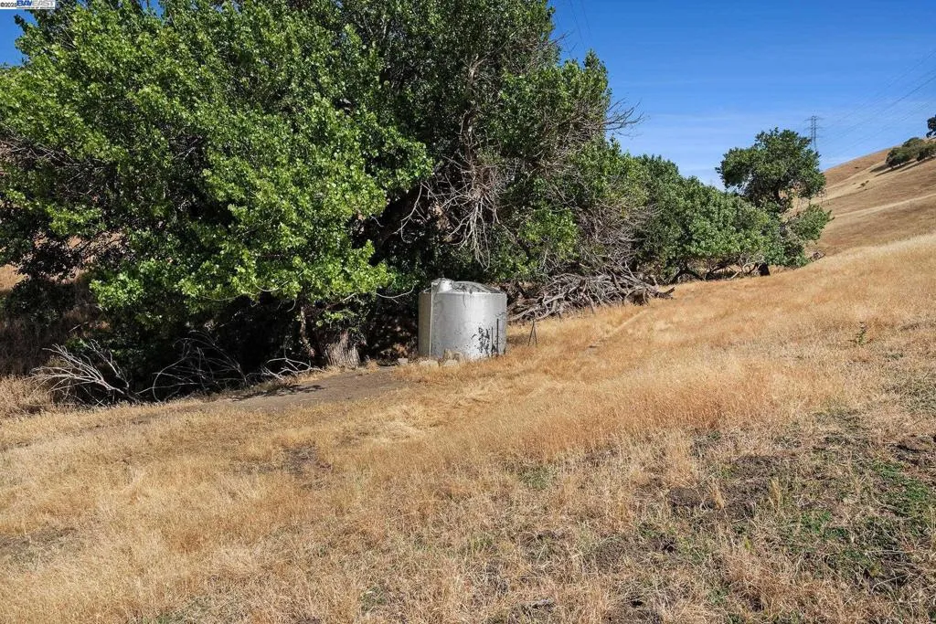 5799 Nortonville, Pittsburg, California 94565 home-pic-49