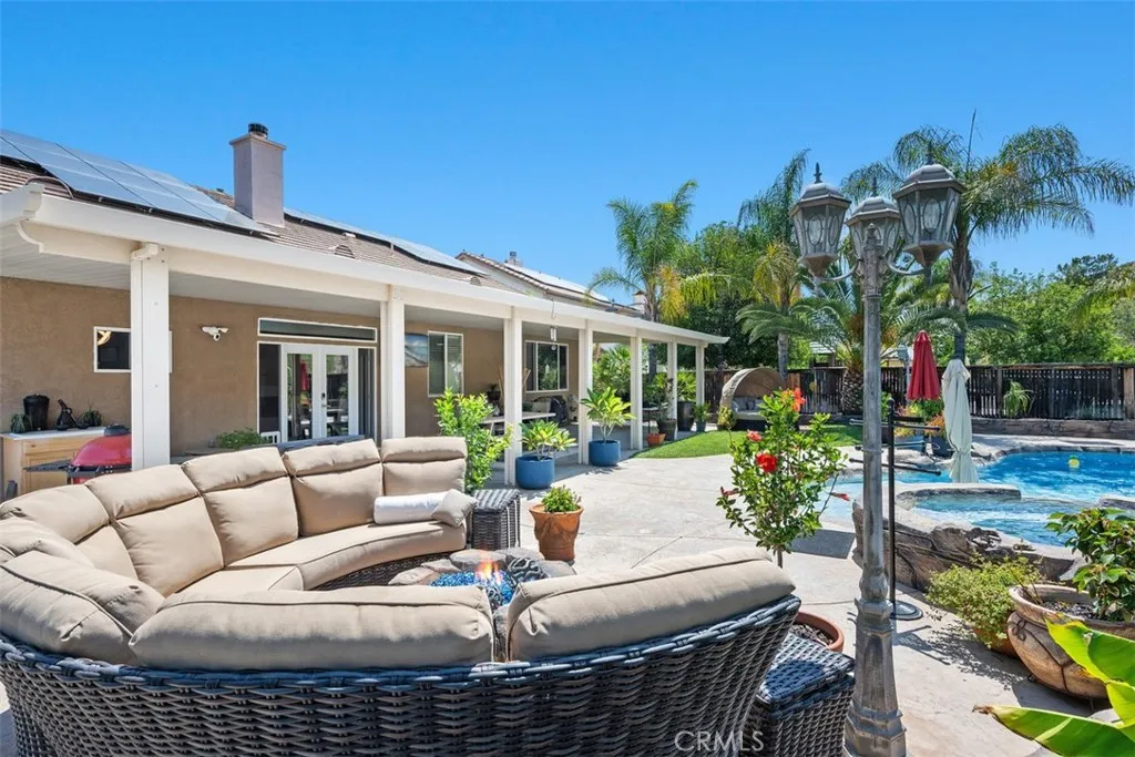 185 Alabaster Loop, Perris, California 92570 home-pic-25