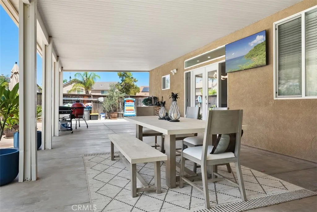 185 Alabaster Loop, Perris, California 92570 home-pic-18