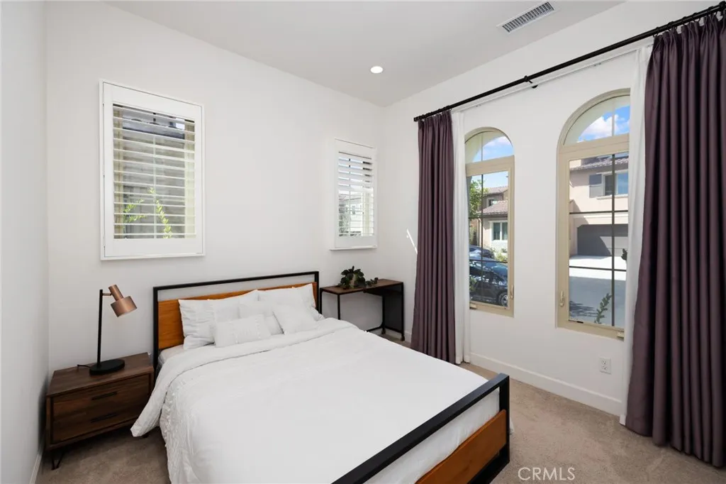 138 Jayhawk, Irvine, California 92602 home-pic-21