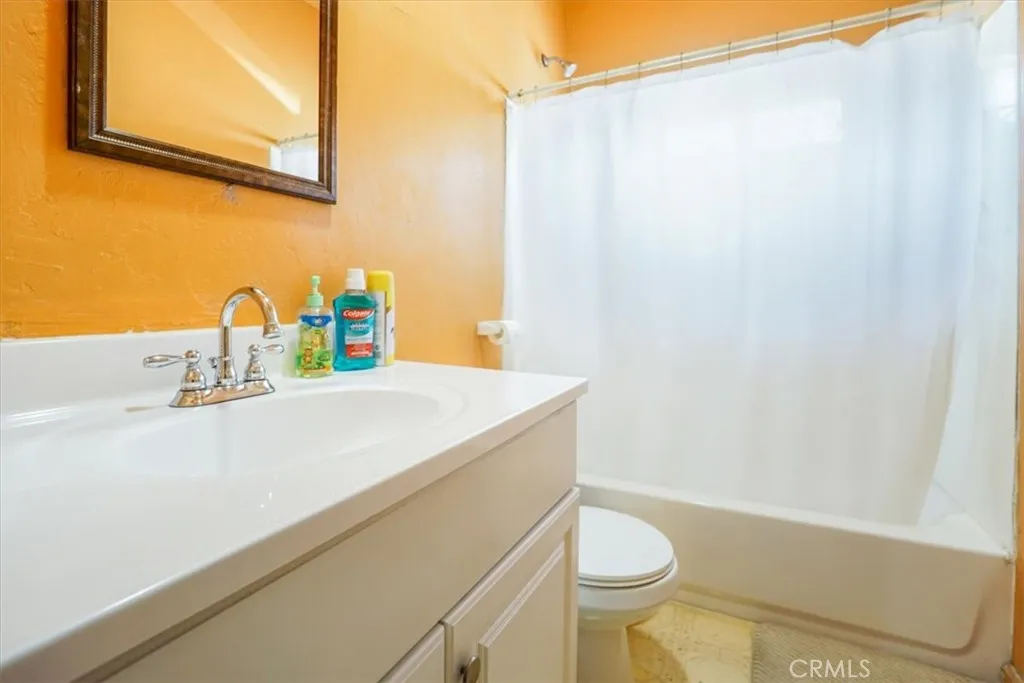 2122 Thomas Street, Lincoln Heights, California 90031 home-pic-20