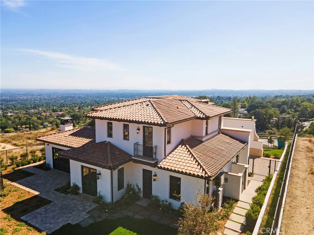 9 Nathaniel Terrace, Sierra Madre, California 91024, 4 Bedrooms Bedrooms, ,5 BathroomsBathrooms,Residential,For Sale,Nathaniel,AR25152276