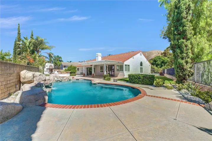 5560 Feather Grass Lane, Yorba Linda, California 92887