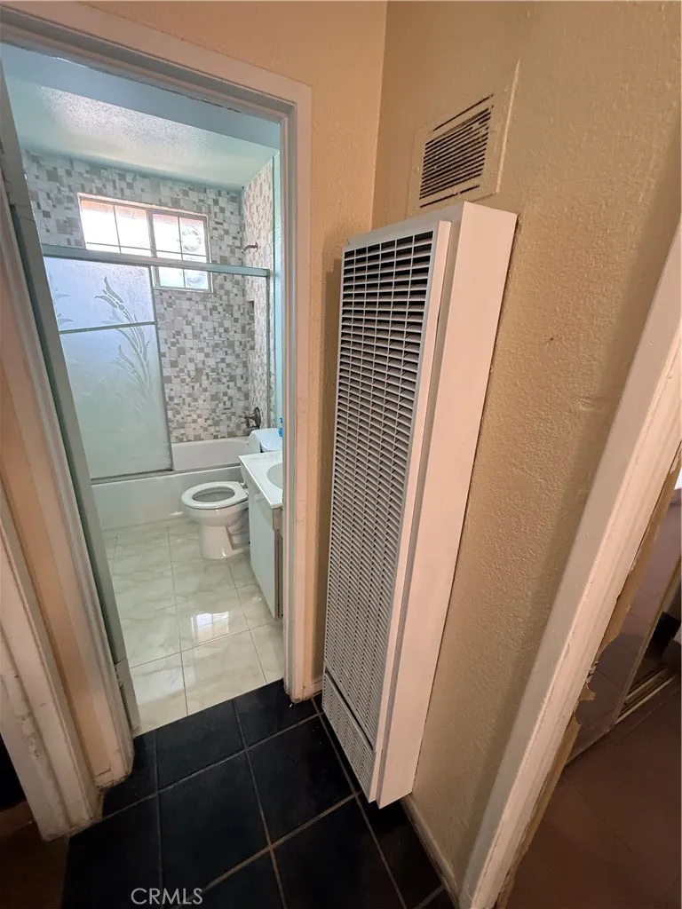 3187 Ruthann Drive, Jurupa Valley, California 92509 home-pic-19