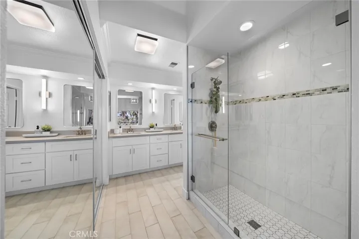 1045 S Daybreak Court, Anaheim Hills, California 92808