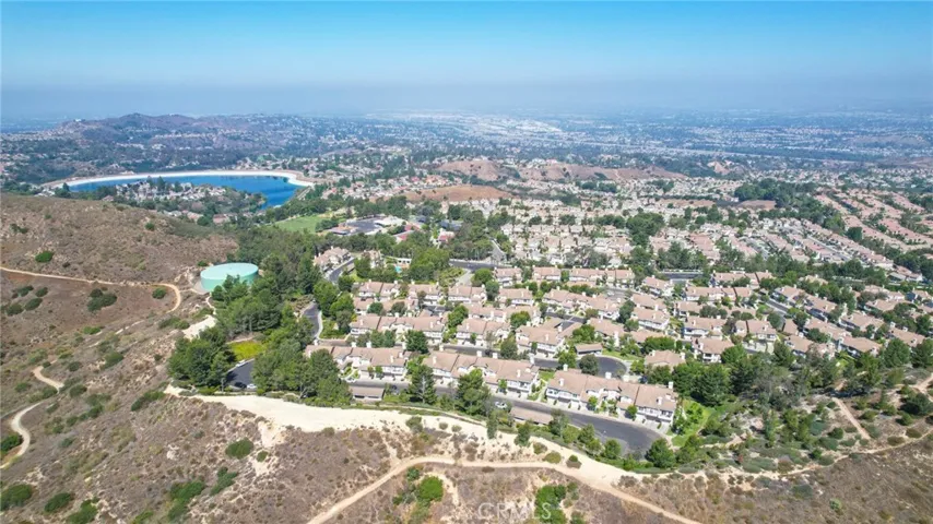 1045 S Daybreak Court, Anaheim Hills, California 92808