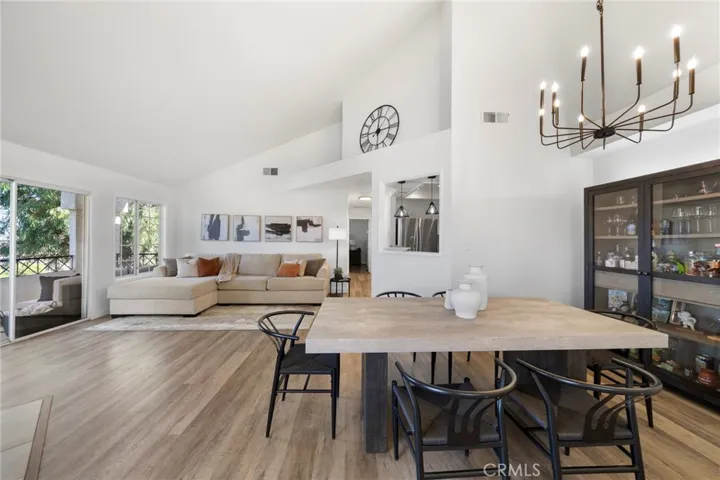 1045 S Daybreak Court, Anaheim Hills, California 92808