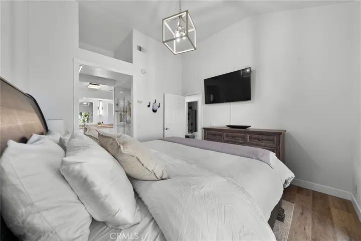 1045 S Daybreak Court, Anaheim Hills, California 92808