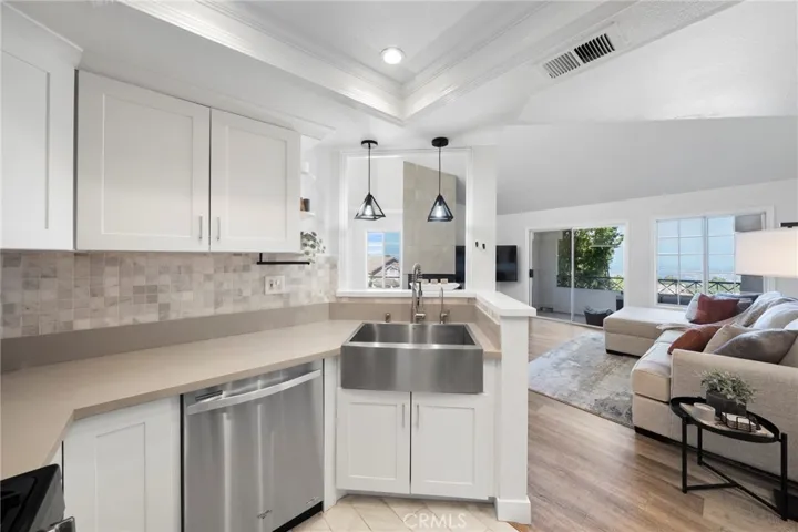 1045 S Daybreak Court, Anaheim Hills, California 92808
