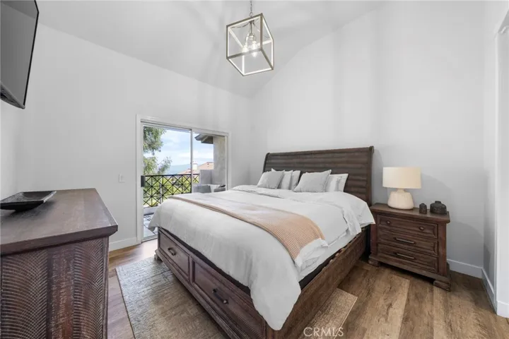 1045 S Daybreak Court, Anaheim Hills, California 92808