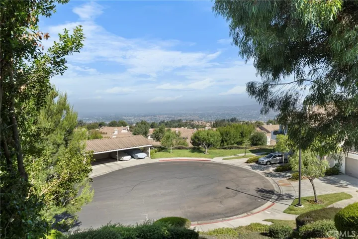 1045 S Daybreak Court, Anaheim Hills, California 92808