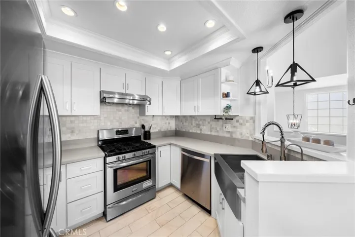 1045 S Daybreak Court, Anaheim Hills, California 92808