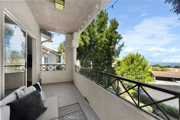 1045 S Daybreak Court, Anaheim Hills, California 92808