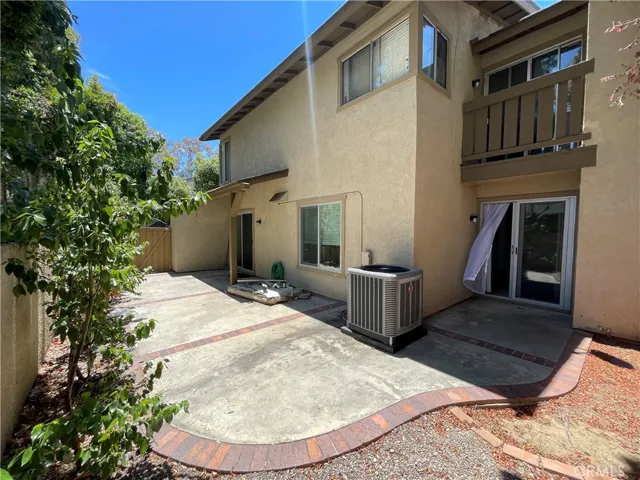 134 Clearbrook 14, Irvine, California 92614