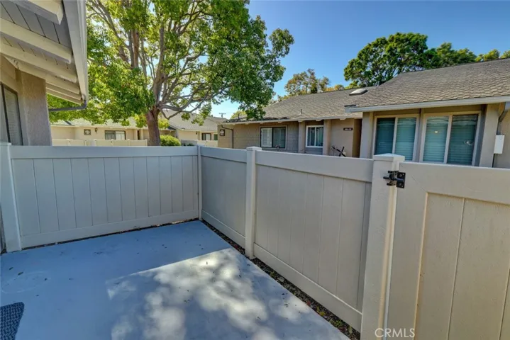 8566 Larkhall Circle 808a, Huntington Beach, California 92646