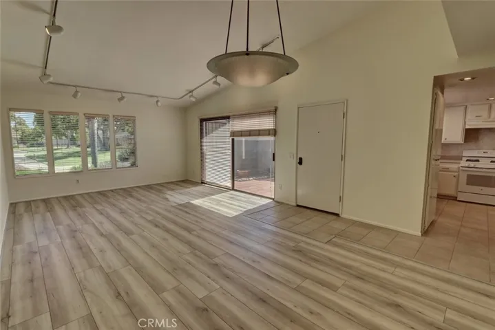 8566 Larkhall Circle 808a, Huntington Beach, California 92646