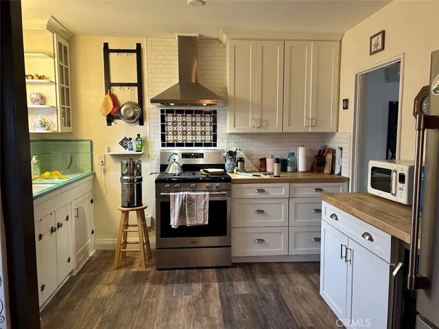 1058 W Clifton Avenue, Redlands, California 92373
