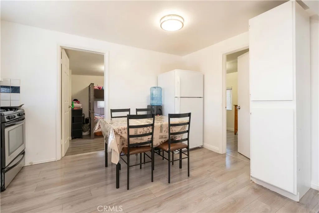 285 W 9th Street, San Pedro, California 90731 home-pic-16
