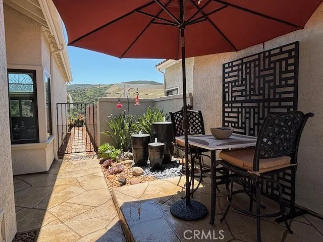 29150 Laurel Valley Drive, Vista, California 92084