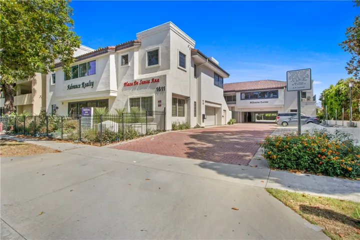 1611 E 4th Street 204, Santa Ana, California 92701
