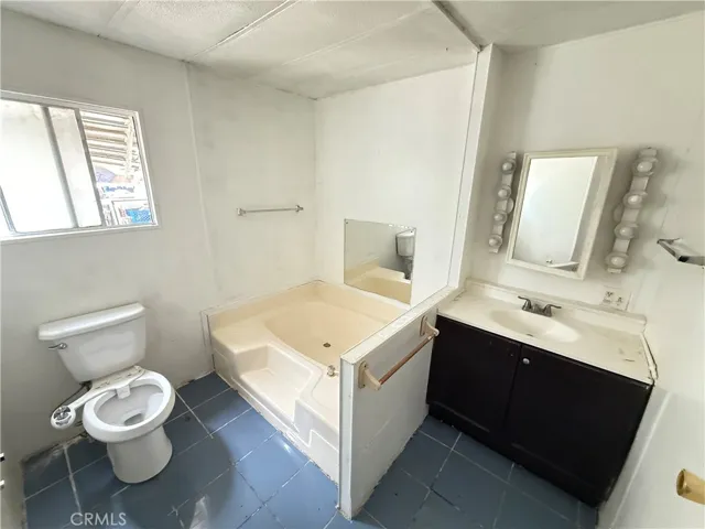 17350 E Temple Avenue 118, La Puente, California 91744