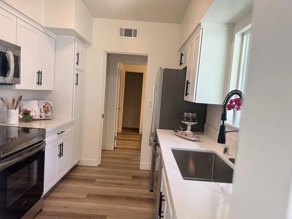 7019 Estrella De Mar Road, Carlsbad, California 92009 home-pic-24