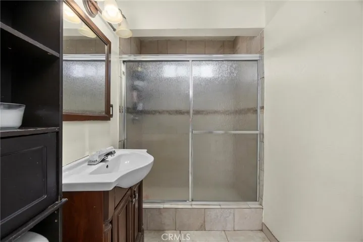 2616 Lynwood Street, Bakersfield, California 93306
