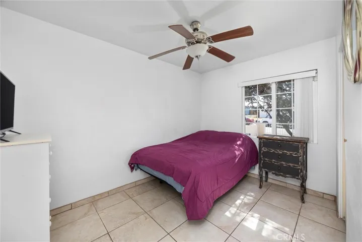 2616 Lynwood Street, Bakersfield, California 93306